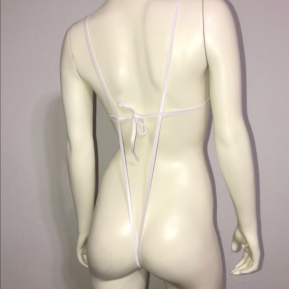 Pink mesh monokini GString back - Picture 2 of 3